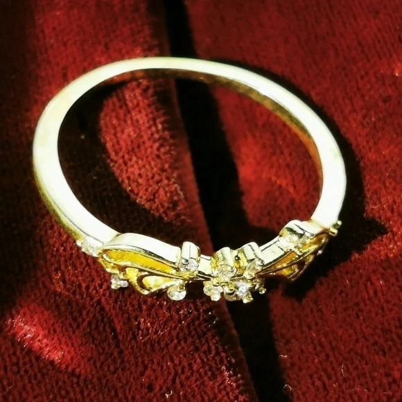Gold tone ring - Picture 6 of 6